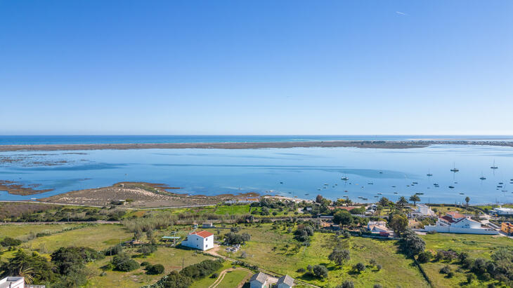 Beauté Naturelle, Art de Vivre Authentique et Investissement Immobilier