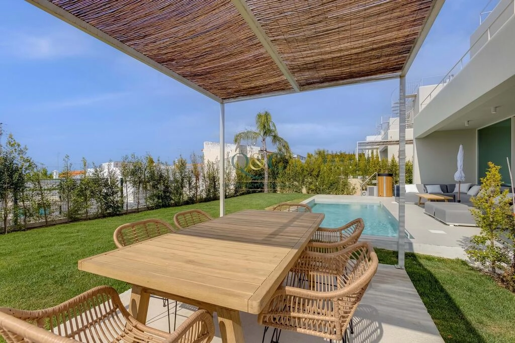Villa avec 3 chambres à vendre à Santa Bárbara de Nexe Villa avec 3 chambres à vendre à Santa Bárbara de Nexe