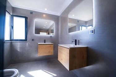 Villa For Sale in Quarteira