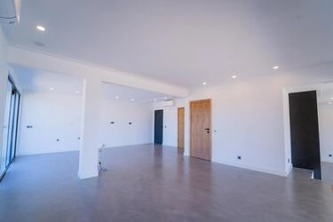 Villa For Sale in Quarteira