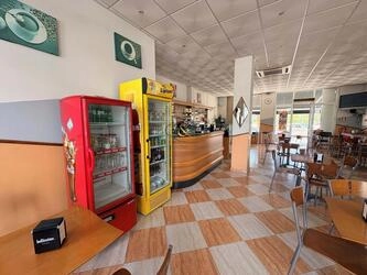 Commercial property à vendre à São Brás de Alportel