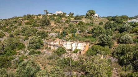Ruin à venda em Loulé (São Sebastião)