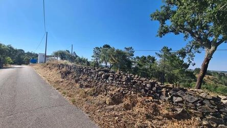 Land à venda em São Brás de Alportel