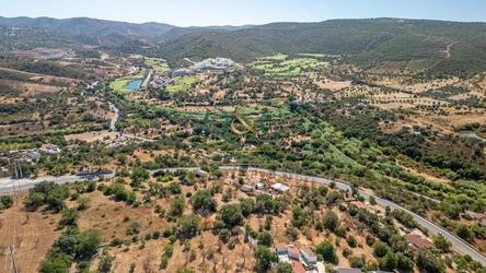 Land à venda em Querença