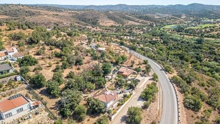 Land à venda em Querença
