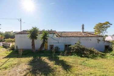 Villa to be renovated à venda em Loulé (São Clemente)