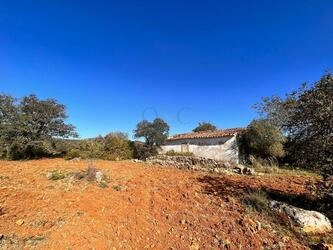 Ruin à venda em São Brás de Alportel