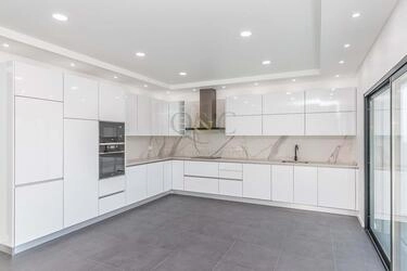 Semi-detached com 2 quartos à venda em São Brás de Alportel