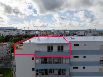 3 Bedroom Apartment For Sale in Loulé (São Clemente)