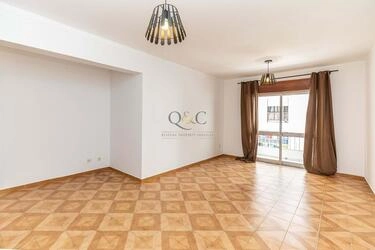3 Bedroom Apartment For Sale in Loulé (São Clemente)