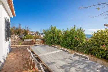 3 Bedroom Semi-detached For Sale in Almancil