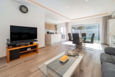 3 Bedroom Semi-detached For Sale in Santa Luzia