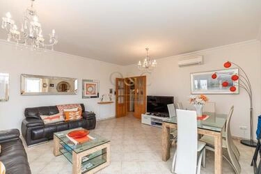 Apartment avec 3 chambres à vendre à Santa Bárbara de Nexe