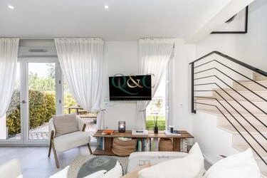 Semi-detached avec 3 chambres à vendre à Loulé (São Clemente