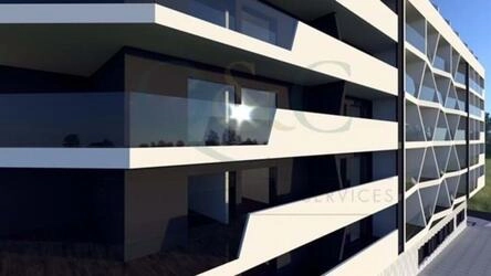 4 Bedroom Apartment For Sale in Loulé (São Clemente)