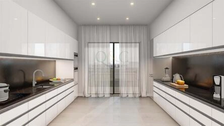 4 Bedroom Apartment For Sale in Loulé (São Clemente)