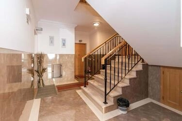 4 Bedroom Apartment For Sale in Santa Bárbara de Nexe
