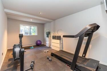 4 Bedroom Semi-detached For Sale in Almancil