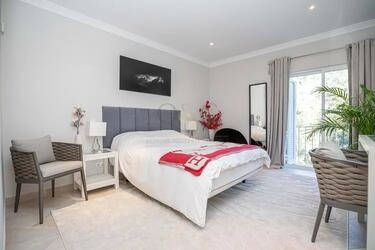 4 Bedroom Semi-detached For Sale in Almancil