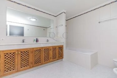 4 Bedroom Semi-detached For Sale in Almancil