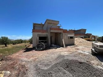 Semi-detached avec 4 chambres à vendre à São Brás de Alporte