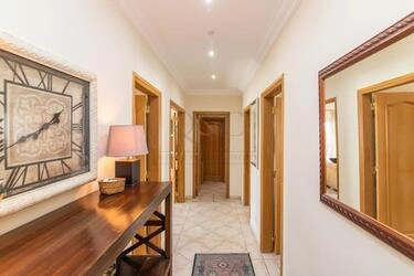 Apartment com 4 quartos à venda em Santa Bárbara de Nexe