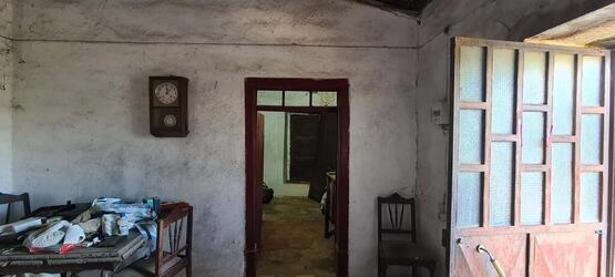 5 Bedroom Farmhouse For Sale in Salir