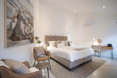 7 Bedroom Building For Sale in Boliqueime