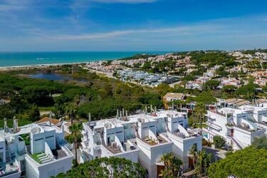 2 Bedroom Apartment For Sale in Almancil