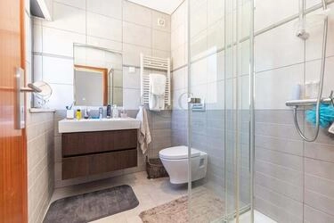 2 Bedroom Apartment For Sale in Santa Bárbara de Nexe