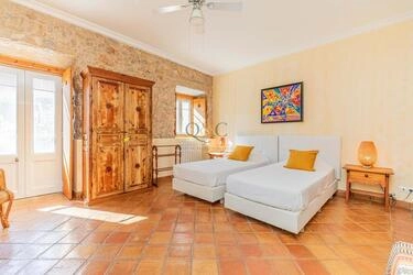 9 Bedroom Farmhouse For Sale in São Brás de Alportel