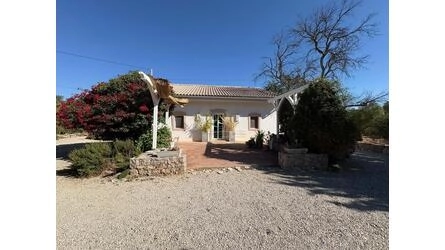 3 Bedroom Villa For Sale in São Brás de Alportel