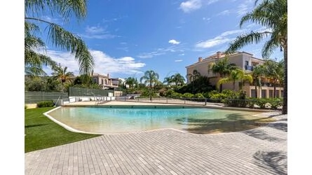 2 Bedroom Apartment For Sale in Santa Bárbara de Nexe