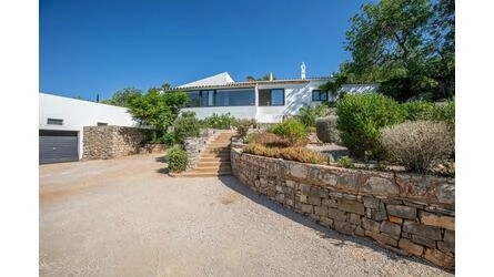 Villa com 3 quartos à venda em Santa Bárbara de Nexe