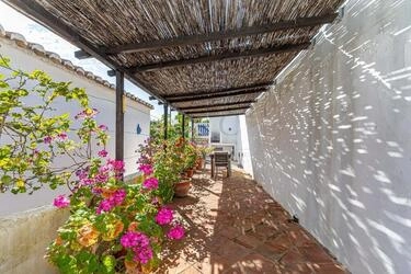 2 Bedroom Villa For Sale in São Brás de Alportel