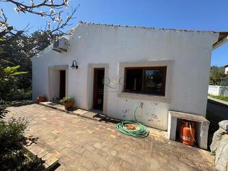 2 Bedroom Villa For Sale in São Brás de Alportel