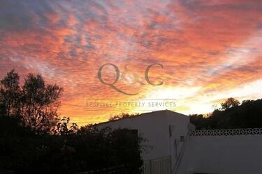 Villa com 2 quartos à venda em Querença