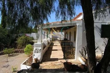 Villa com 2 quartos à venda em Querença