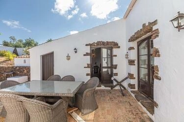 3 Bedroom Villa For Sale in Alte