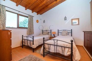3 Bedroom Villa For Sale in Conceição