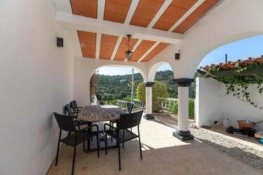 3 Bedroom Villa For Sale in Estoi
