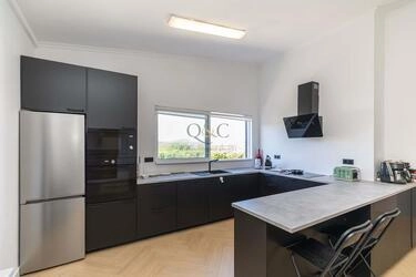 3 Bedroom Villa For Sale in Estoi