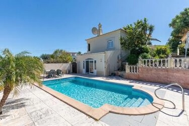 3 Bedroom Villa For Sale in Loulé (São Sebastião)