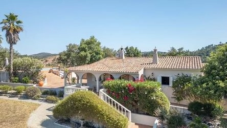 3 Bedroom Villa For Sale in Salir