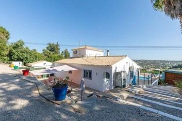 3 Bedroom Villa For Sale in São Brás de Alportel