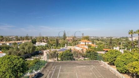 3 Bedroom Villa For Sale in Almancil