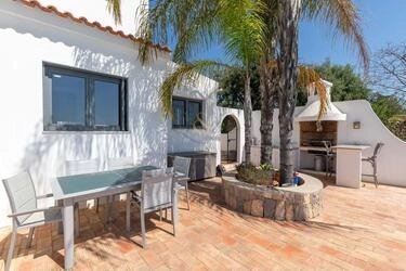 3 Bedroom Villa For Sale in Conceição