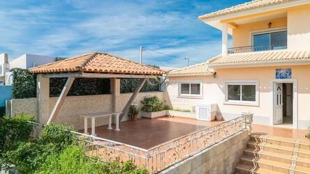 3 Bedroom Villa For Sale in Santa Bárbara de Nexe