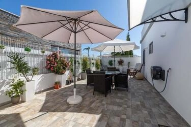 3 Bedroom Villa For Sale in Almancil