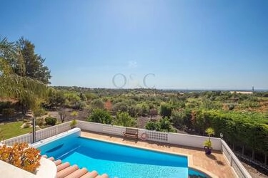 Villa avec 3 chambres à vendre à Conceição